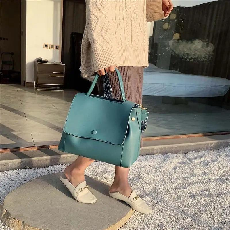 Elegant Large Capacity PU Handbags for Women - Versatile Shoulder Messenger Bags - Korvel