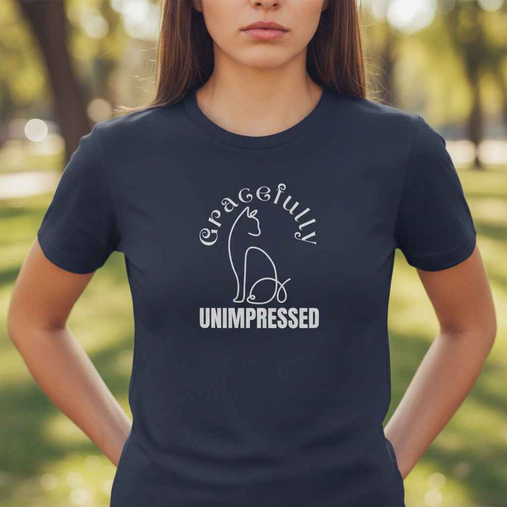 Camiseta para Mujeres Gracefully Unimpressed – Look Suave, Estado de Ánimo Agudo