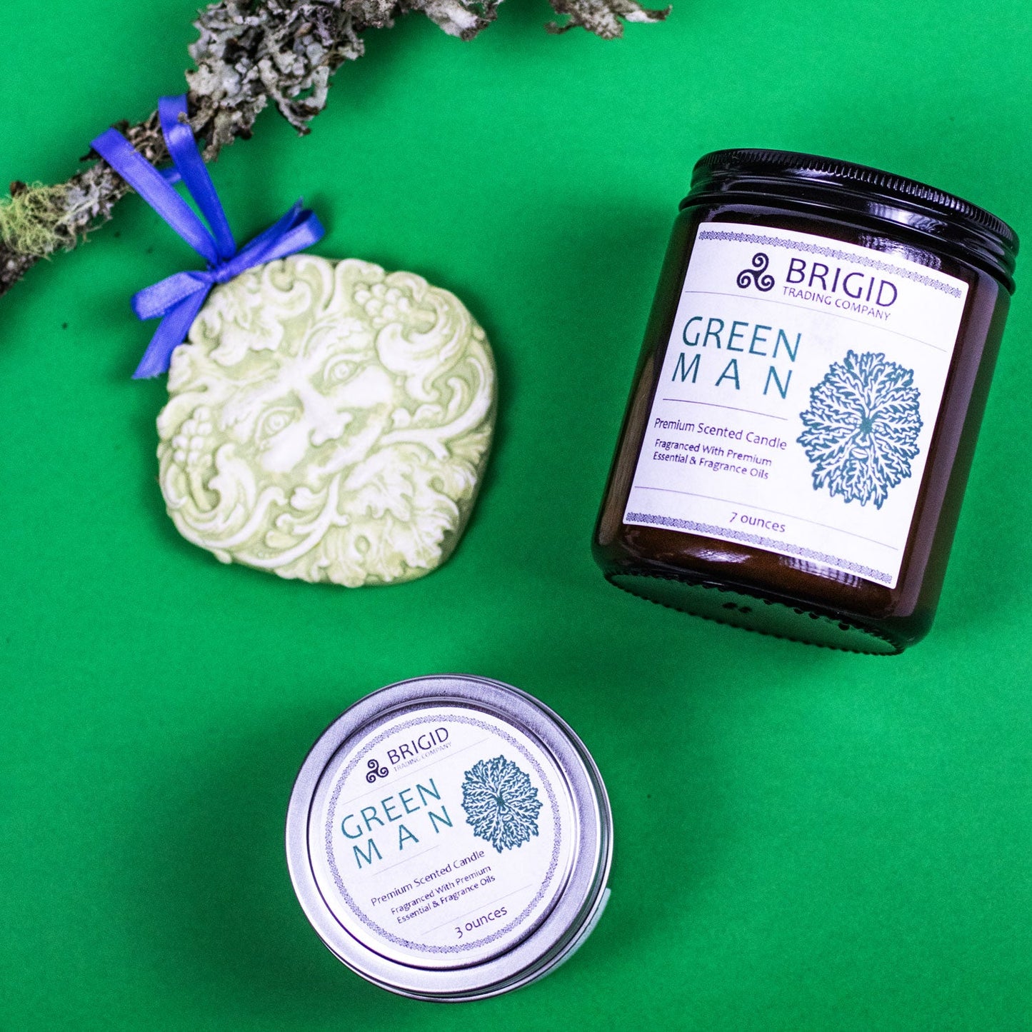 Enchanted Forest Soy Wax Candle - Moss, Rain, and Musk Essence - Korvel