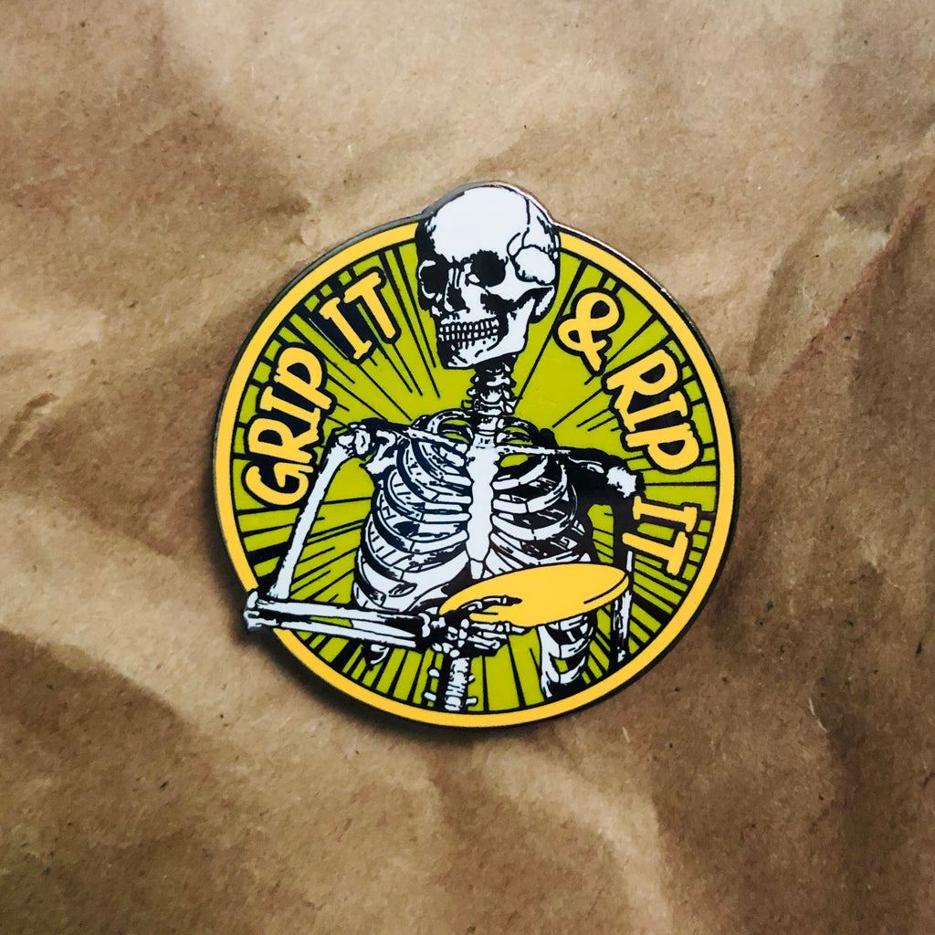 Pin Grip It & Rip It - Mariposa de Metal Premium