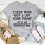 T-shirt Devine Qui A Beaucoup Fait Aujourd'hui