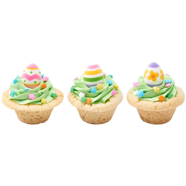 Assortiment d'œufs de Pâques, décorations comestibles