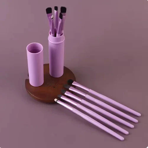 Ensemble de pinceaux de maquillage essentiels pour une application parfaite
