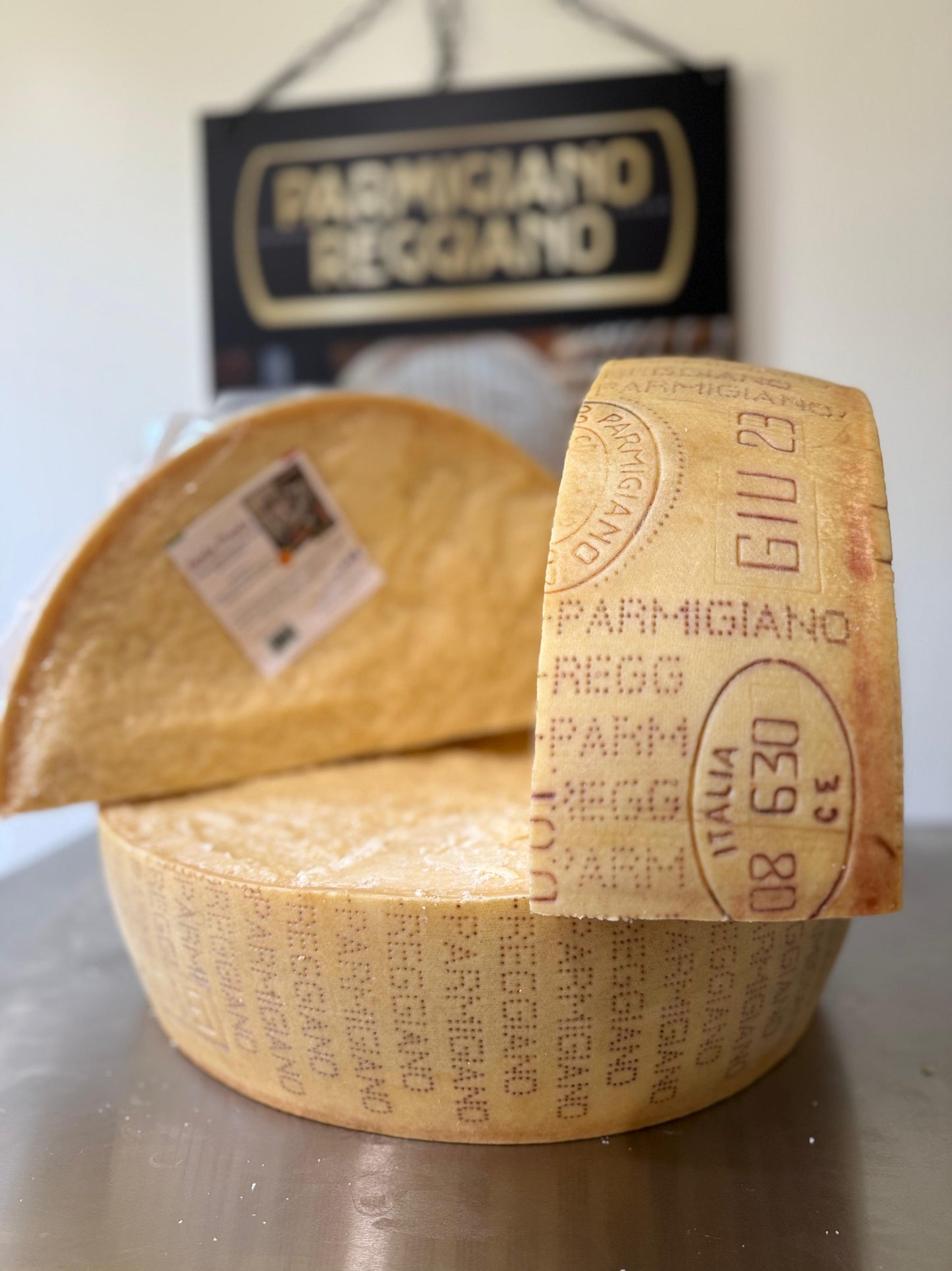 Fromage Parmigiano Reggiano Aged 10lb | 30+ Mois