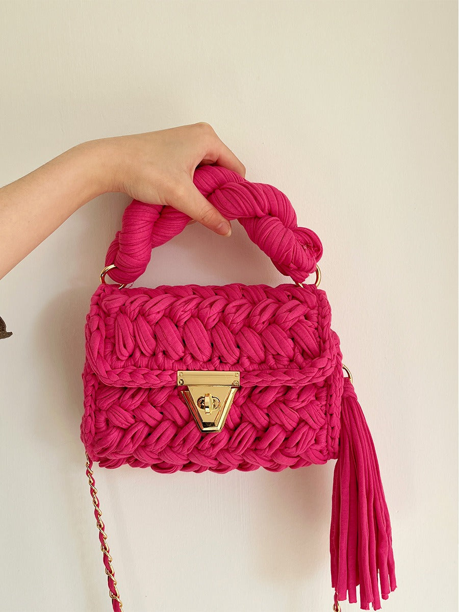 Sac à bandoulière en crochet tissé à la main avec des franges
