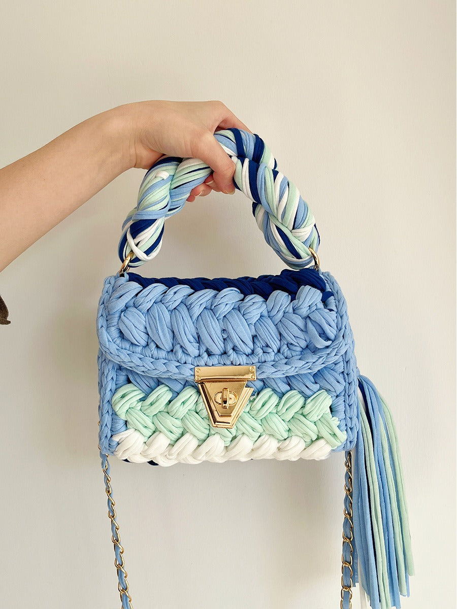 Sac à bandoulière en crochet tissé à la main avec des franges