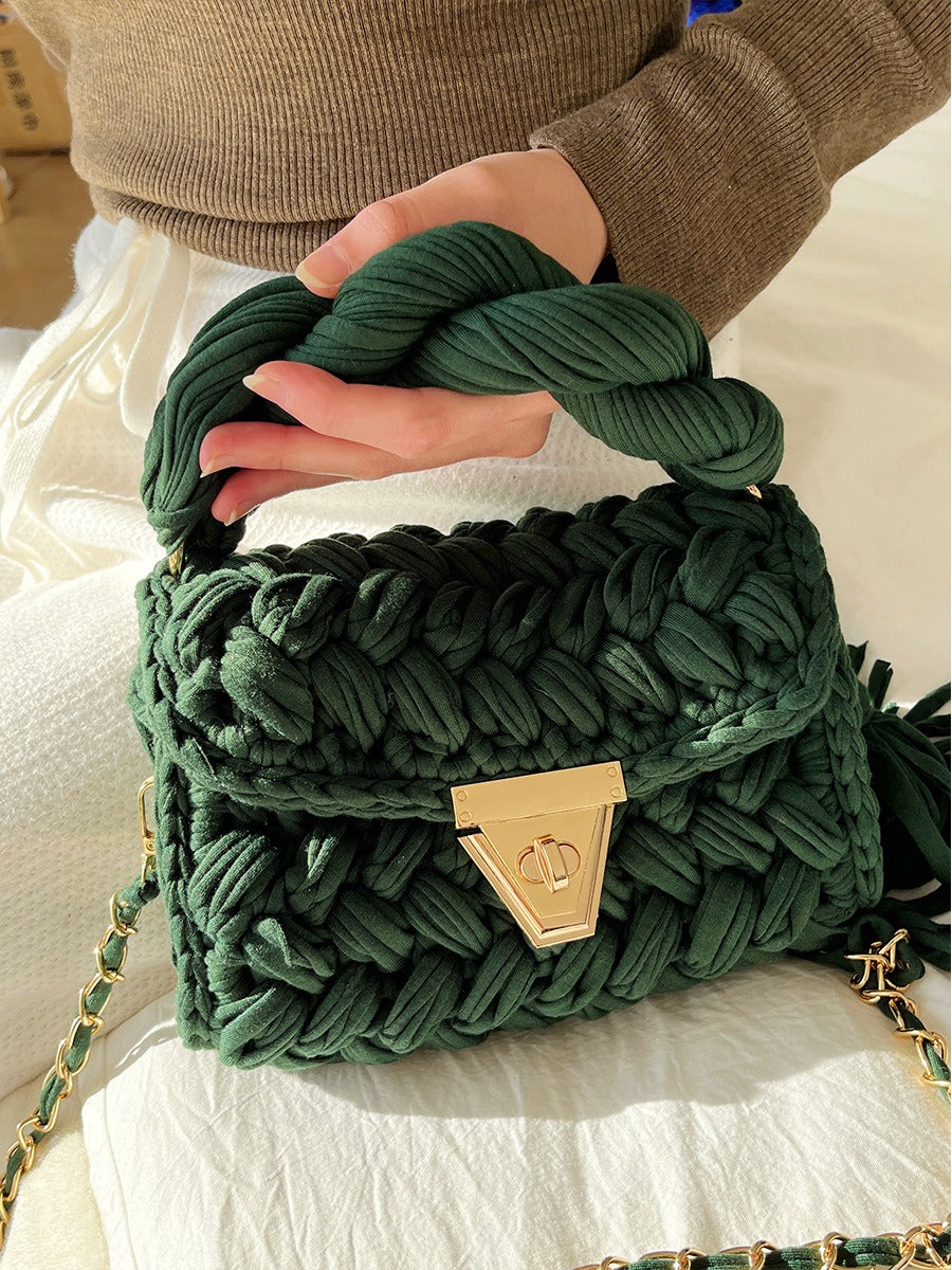 Sac à bandoulière en crochet tissé à la main avec des franges