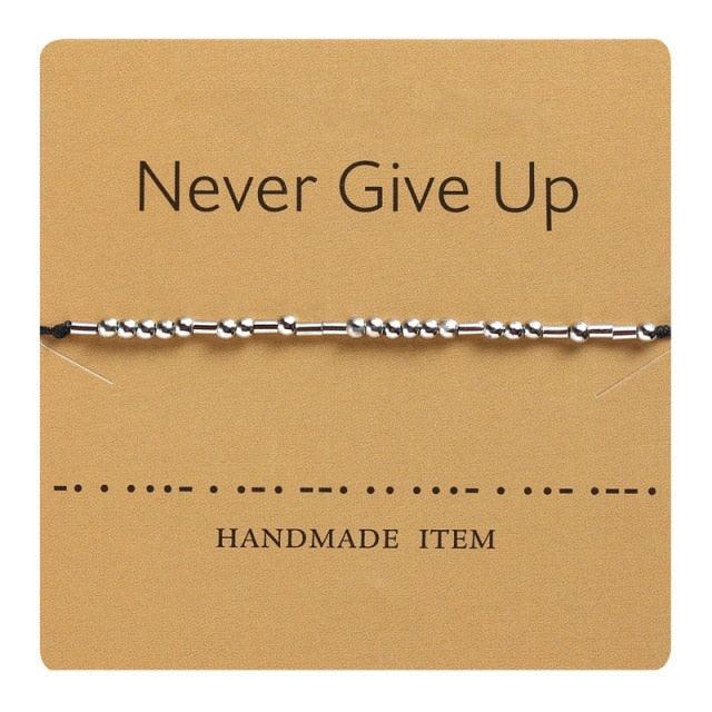 Bracelet en perles fait main avec cordon noir et carte Je t'aime