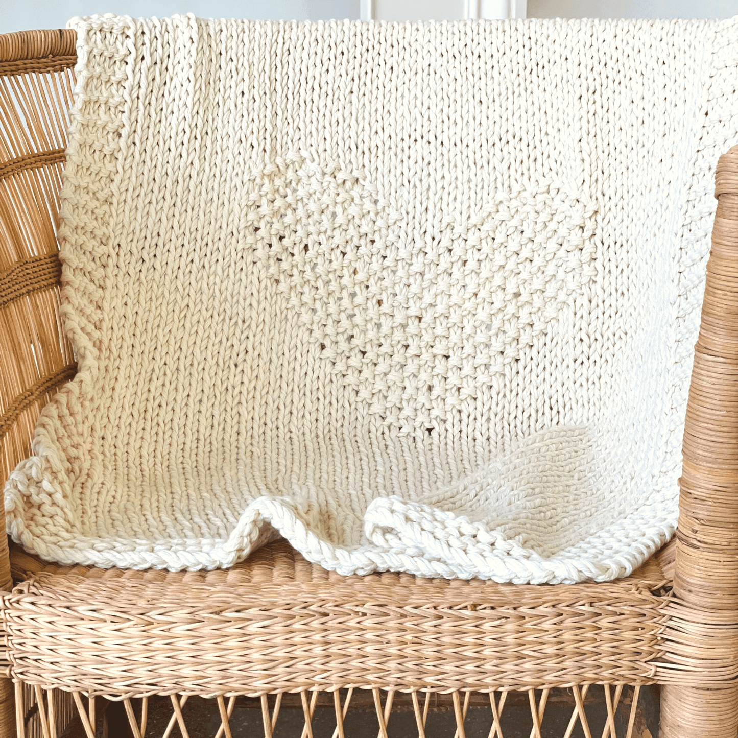 Couverture Mini Cœur - Confort en Laine Mérinos Douillette