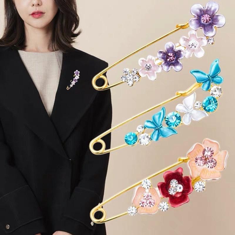 Elegant Flower Brooch with Crystal Accents for Women