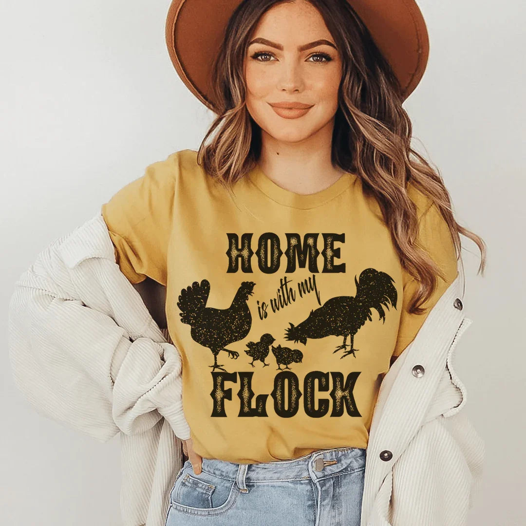 La camiseta Home Is With My Flock