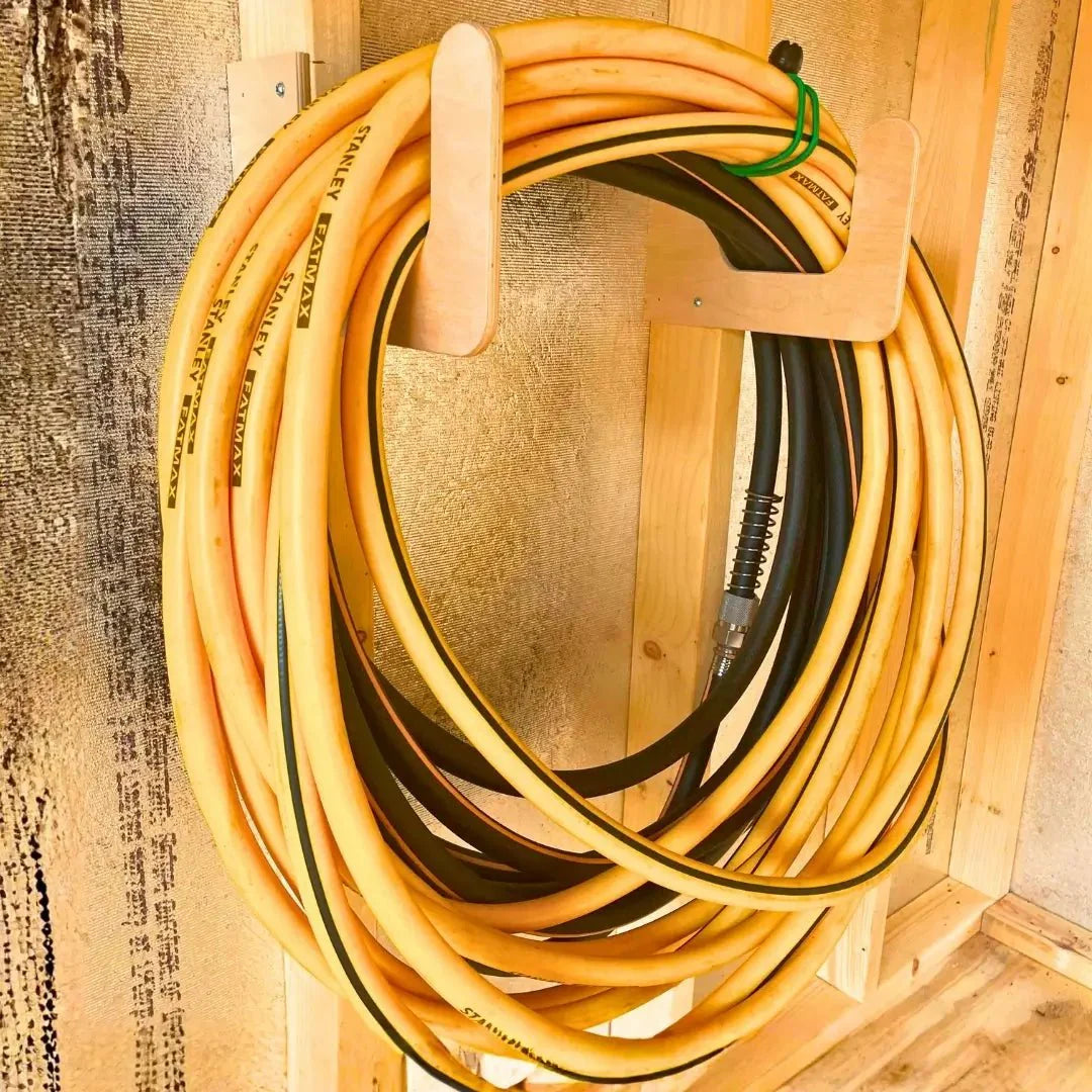Crochet et support pour tuyaux et rallonges premium