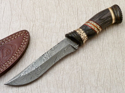 Artisan Crafted Damascus Steel Hunting Knife with Leather Sheath - Korvel