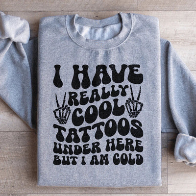 J'ai vraiment de superbes tatouages en dessous mais j'ai froid T-shirt
