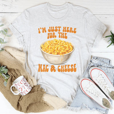 Solo Estoy Aquí Por El Mac And Cheese Tee