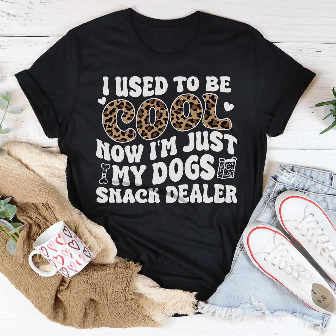 Solía ser genial, ahora solo soy el distribuidor de snacks de mi perro camiseta