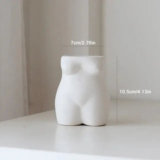 Vases en céramique corps humain - Décor unique pour la maison