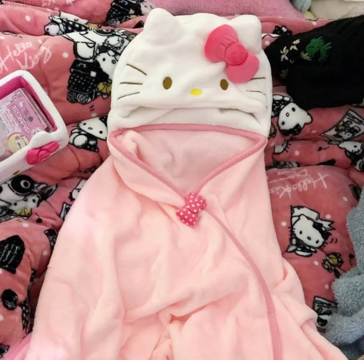 Capa Chal de Manta Usable de Hello Kitty