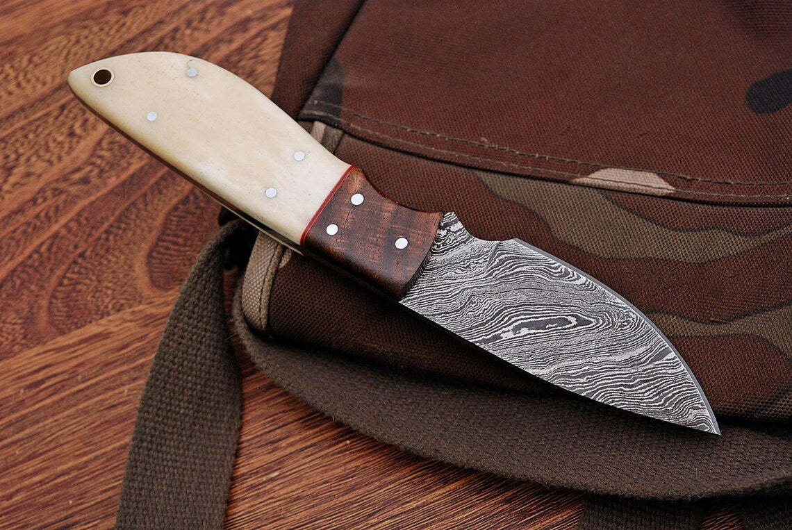 Premium Custom Damascus Steel Skinning Knife with Elegant Rosewood & Bone Handle - 8-Inch - Korvel