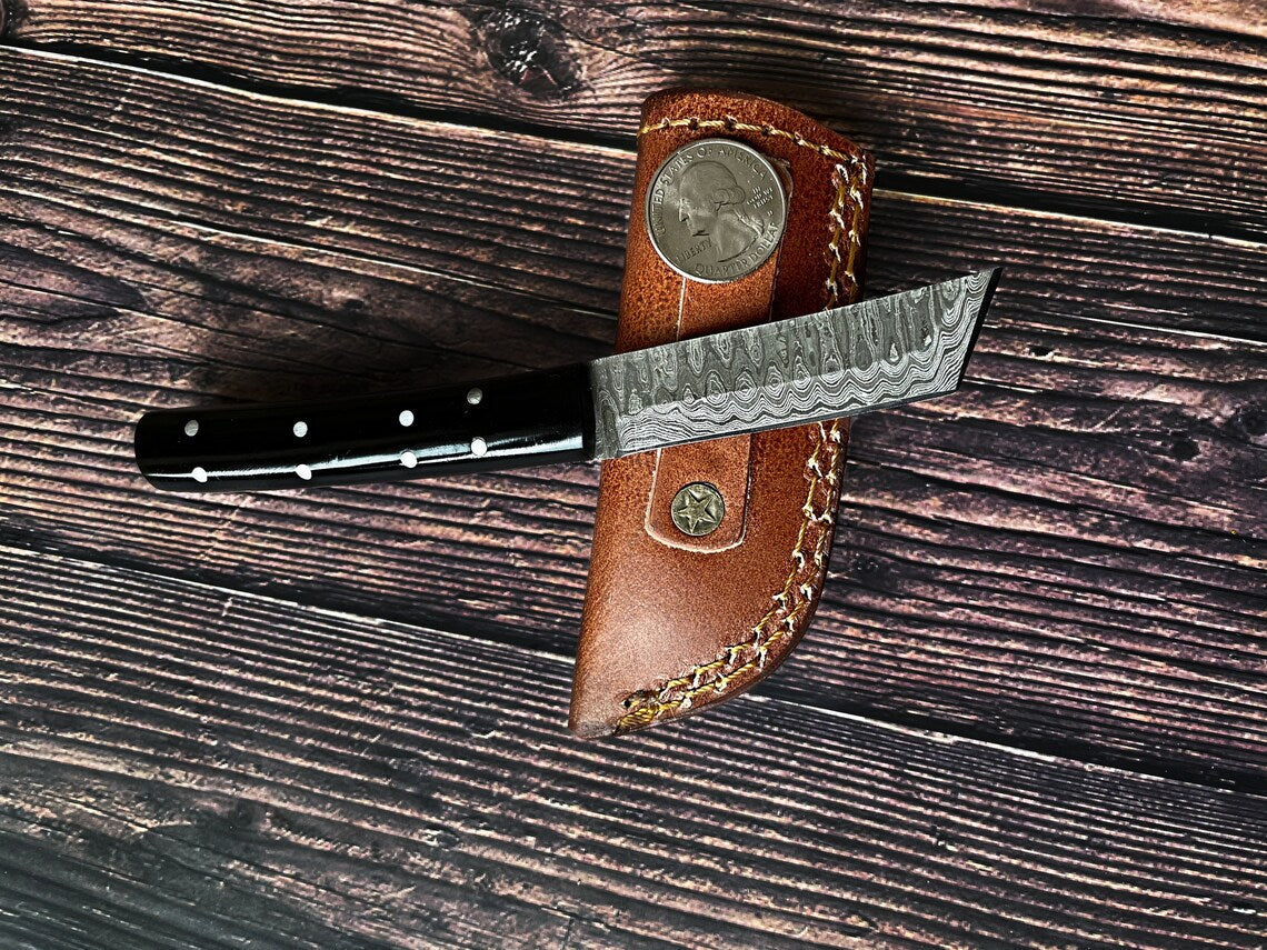 Exquisite Handmade Damascus Tanto Knife with Buffalo Horn Handle - Korvel