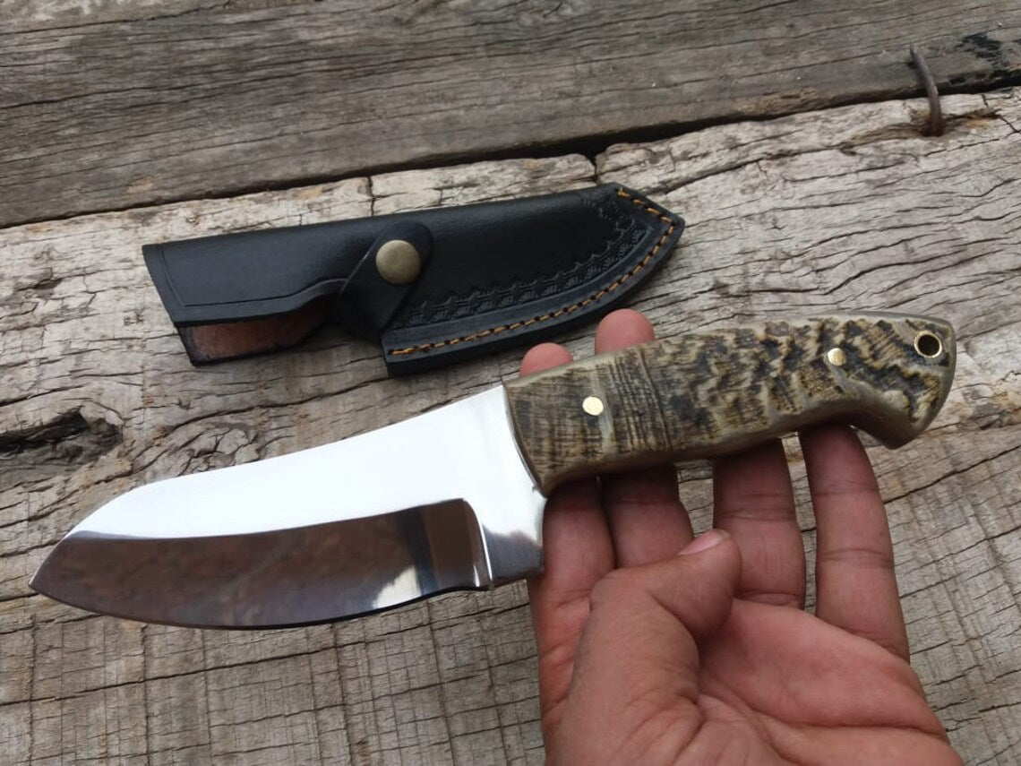 Premium D2 Steel Hunting Knife with Authentic Mountain Sheep Horn Handle – 8.5" | KBS Knives - Korvel
