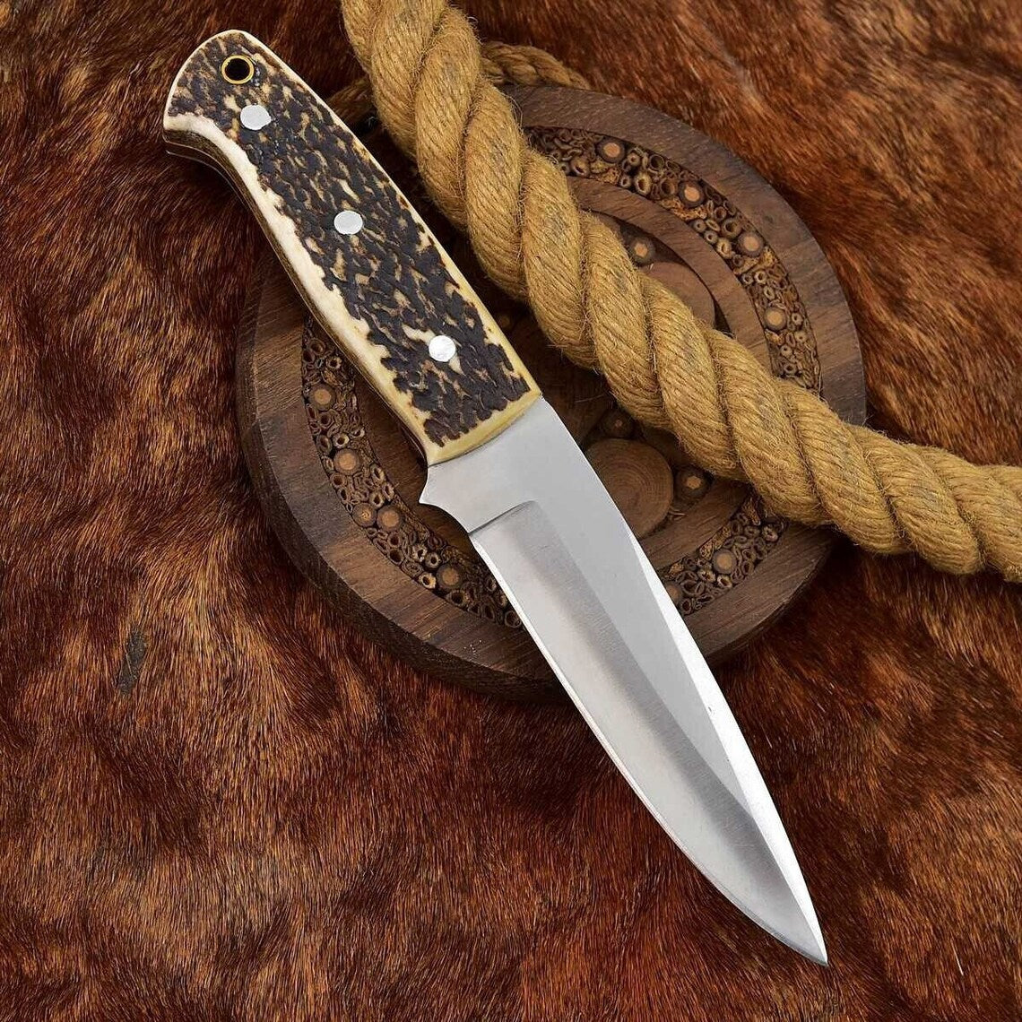 Premium Custom Fixed Blade Skinning Knife with Leather Sheath - Korvel