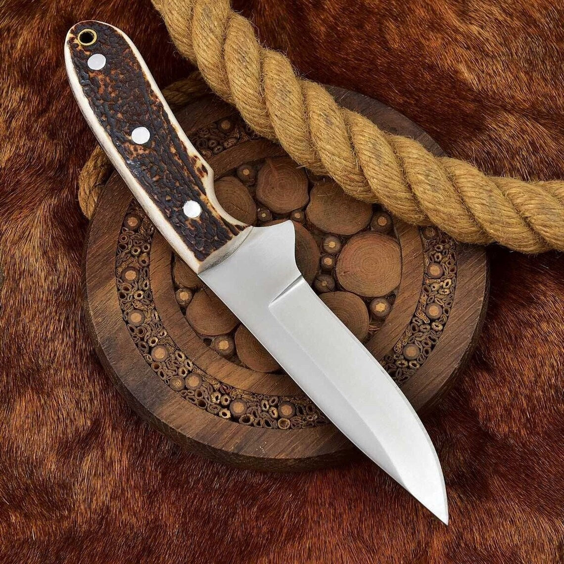 Premium Custom D2 Steel Skinning Knife with Leather Sheath - Korvel