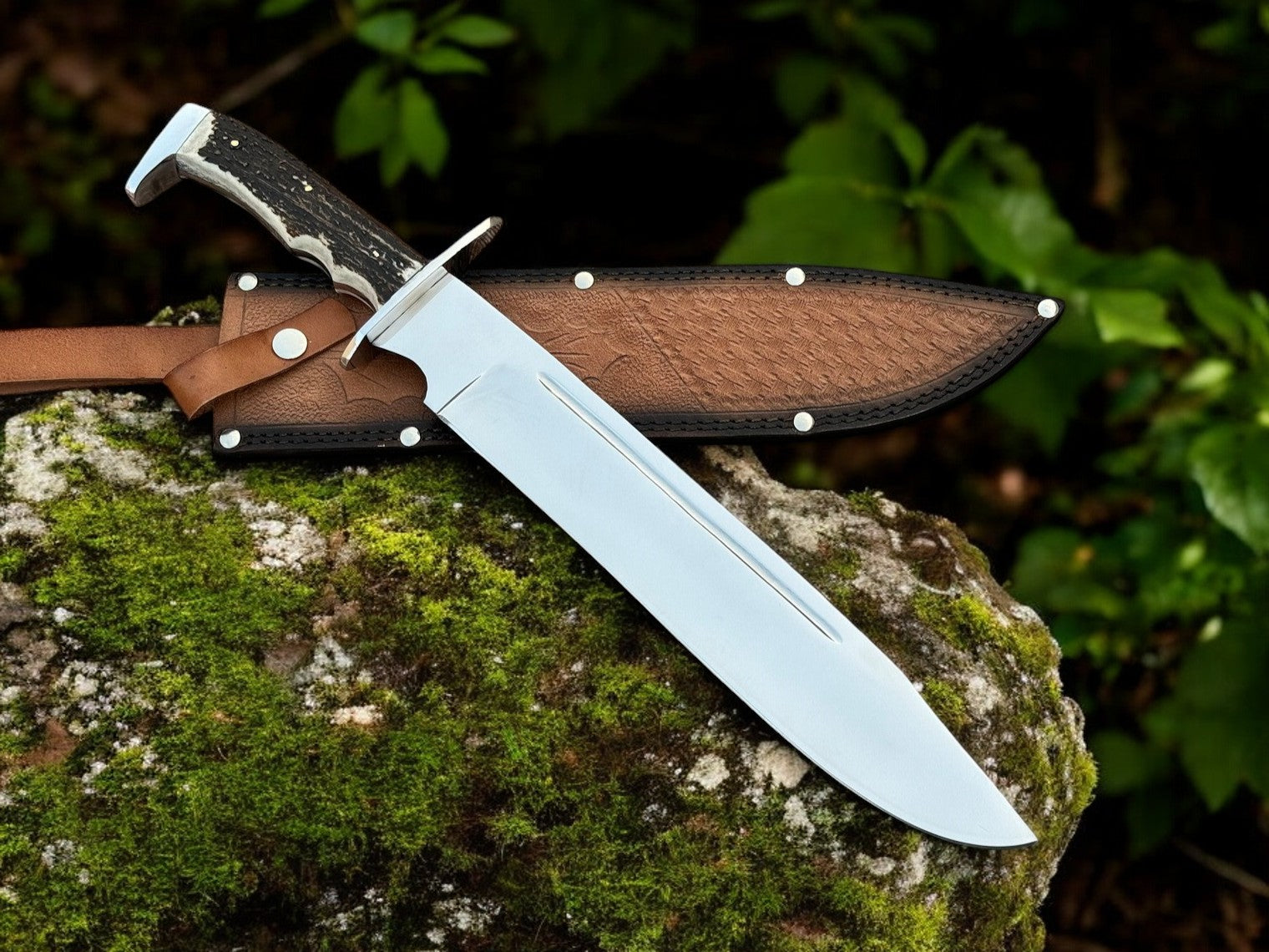 Highlander Stag Handle Bowie Knife – 18" Custom D2 Steel Blade with Stag Horn Grip - Korvel