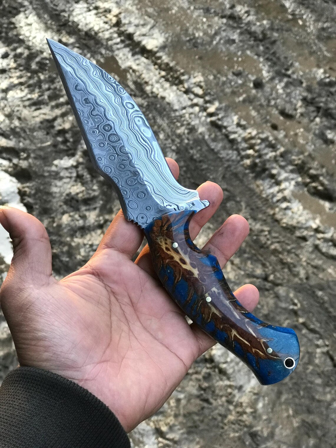 Premium Custom Damascus Steel Hunting Knife – 10" with Unique Raindrop Blade | KBS Knives - Korvel