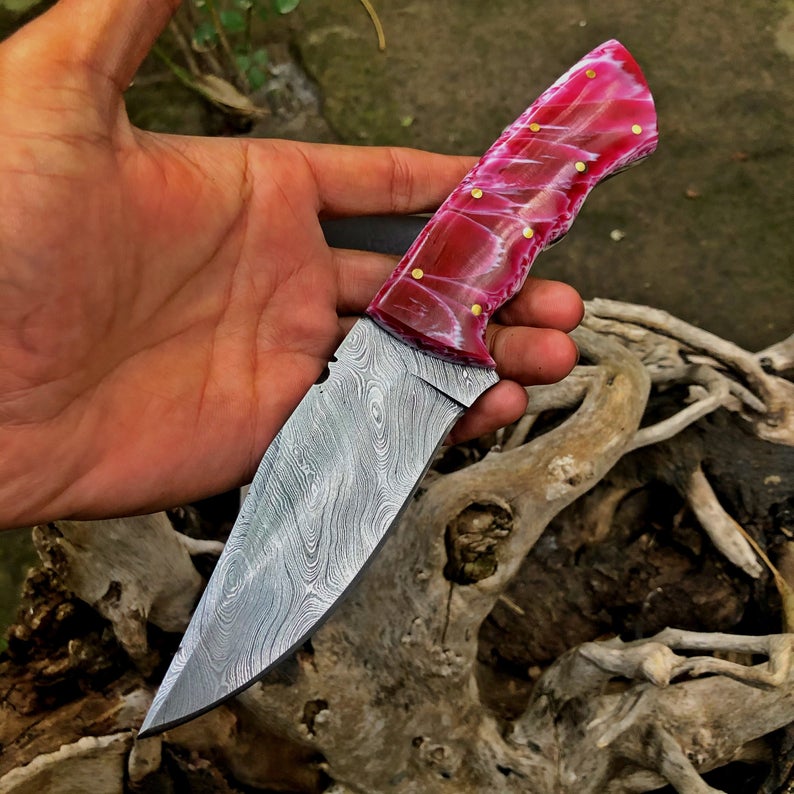 Exquisite Handmade Damascus Steel Hunting Knife - Korvel