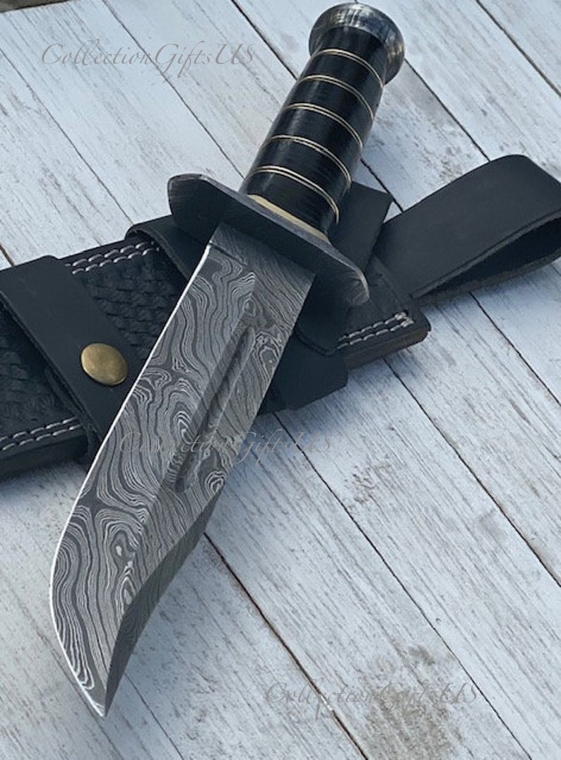 Elegant Black Damascus Bowie Knife for Outdoor Adventures - Korvel
