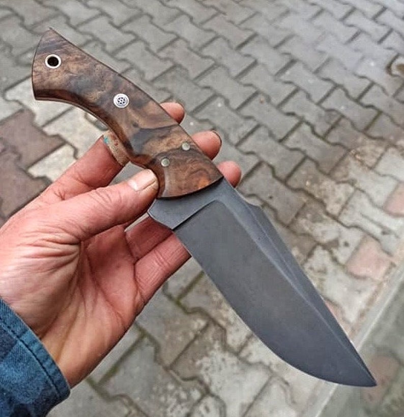 Premium 1095 Steel Custom Hunting Knife with Rosewood Handle - Korvel
