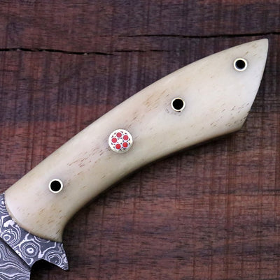 Premium Damascus Steel Skinning Knife for Hunters - Korvel