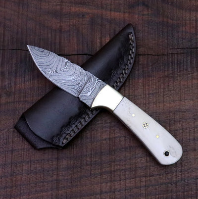 EXQUISITE HANDCRAFTED DAMASCUS STEEL SKINNING KNIFE - Korvel