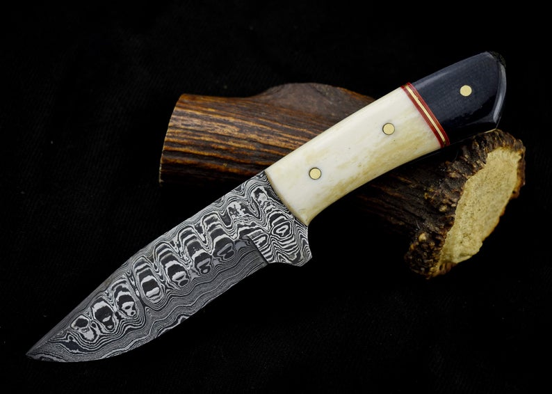 Premium Handmade Damascus Steel Hunting Knife - Korvel