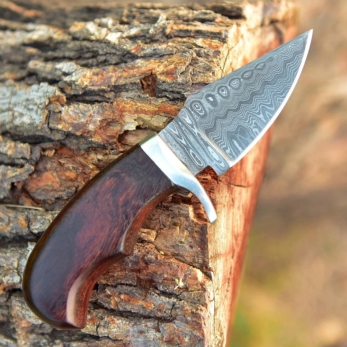 Premium Custom Damascus Steel EDC Skinning Knife | Elegant Rosewood Handle | 7-Inch Blade | Includes Leather Sheath - Korvel