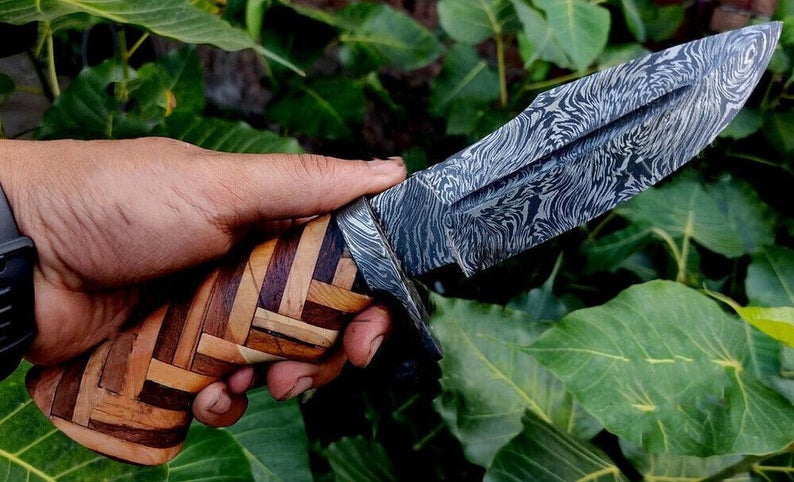 Premium Damascus Steel Wild Hunter Knife - Custom Handmade - Korvel