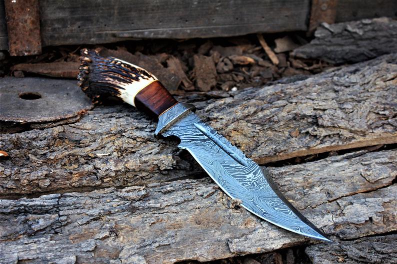 Premium Handmade Damascus Bowie Knife for Outdoor Adventures - Korvel