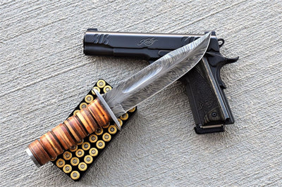 Premium Custom Feather Pattern Damascus Steel Hunting Knife - Korvel