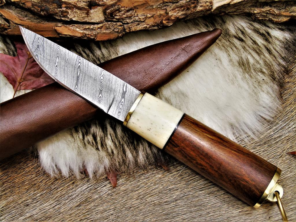 Premium Custom Damascus Steel Hunting and Skinning Knife - Korvel