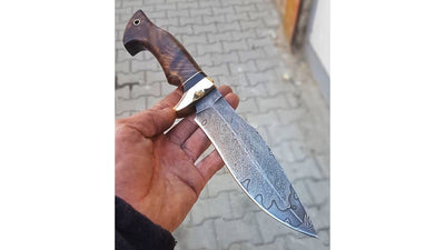 EXQUISITE DAMASCUS HUNTING KNIFE - HANDCRAFTED MASTERPIECE - Korvel