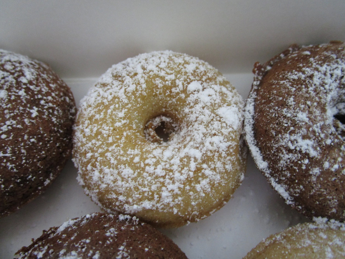 Mini Donas Sin Gluten - Delicias Veganas de Vainilla y Chocolate