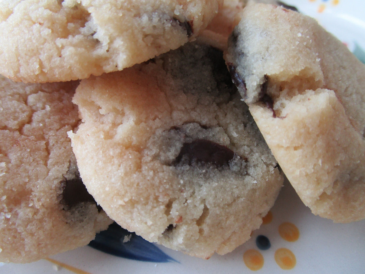 KETO Chocolate Chip Cookies - Grain Free & Vegan Treats