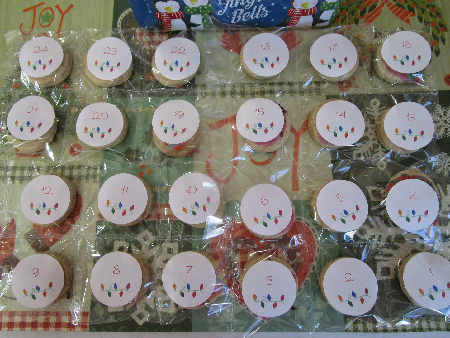 Biscuits de calendrier de l'Avent sans sucre - Sans gluten, végan, friandises de fête