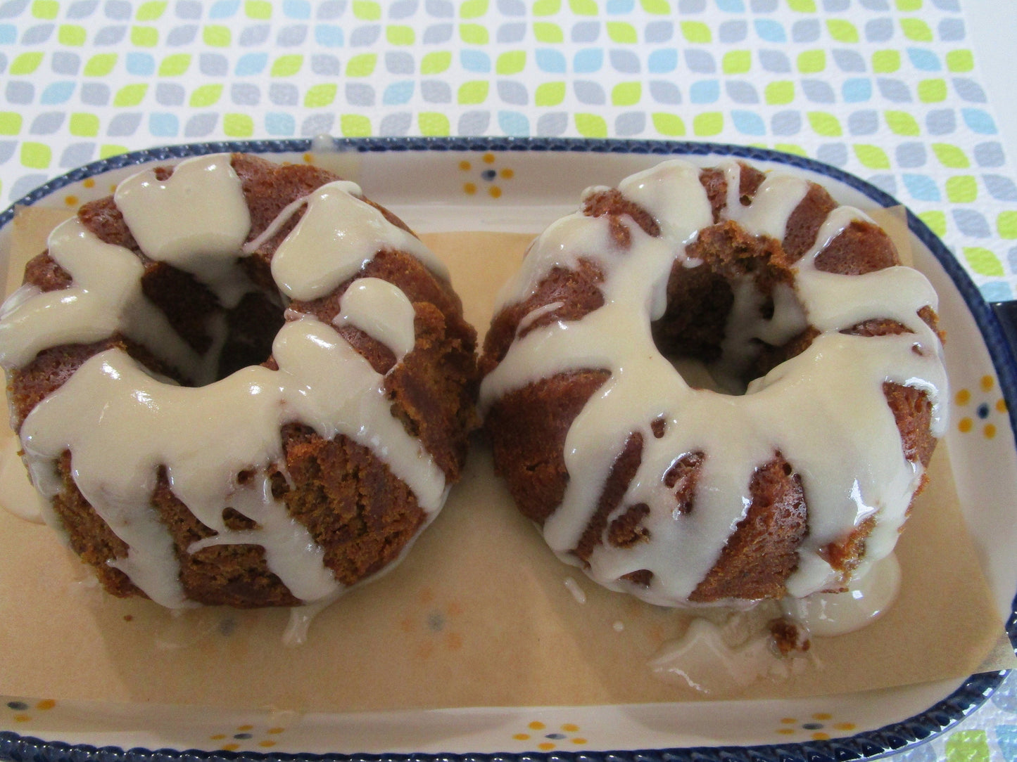Gâteau Bundt Red Velvet Sans Gluten - Végétalien & Sans Sucre Raffiné