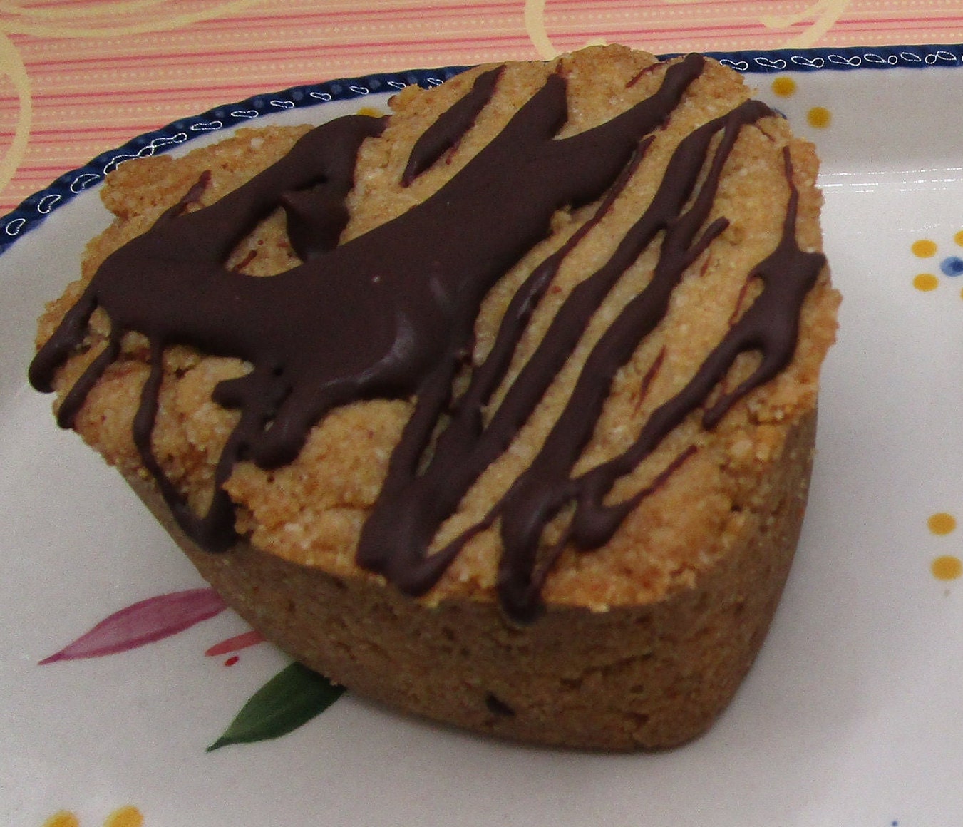 Taza de Corazón de Mantequilla de Maní Alta en Proteínas - Snack Vegano y Sin Gluten