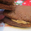 Sandwich de biscuits à la crème d'érable AIP Paleo rempli de noix de tigre