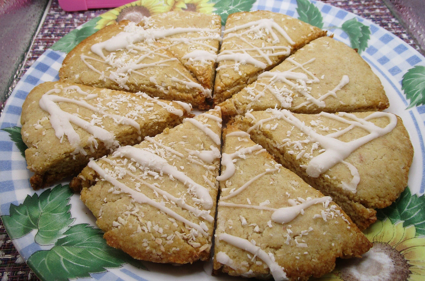 Scone Keto à la Noix de Coco et à l'Ananas - Sans Gluten et Végétalien