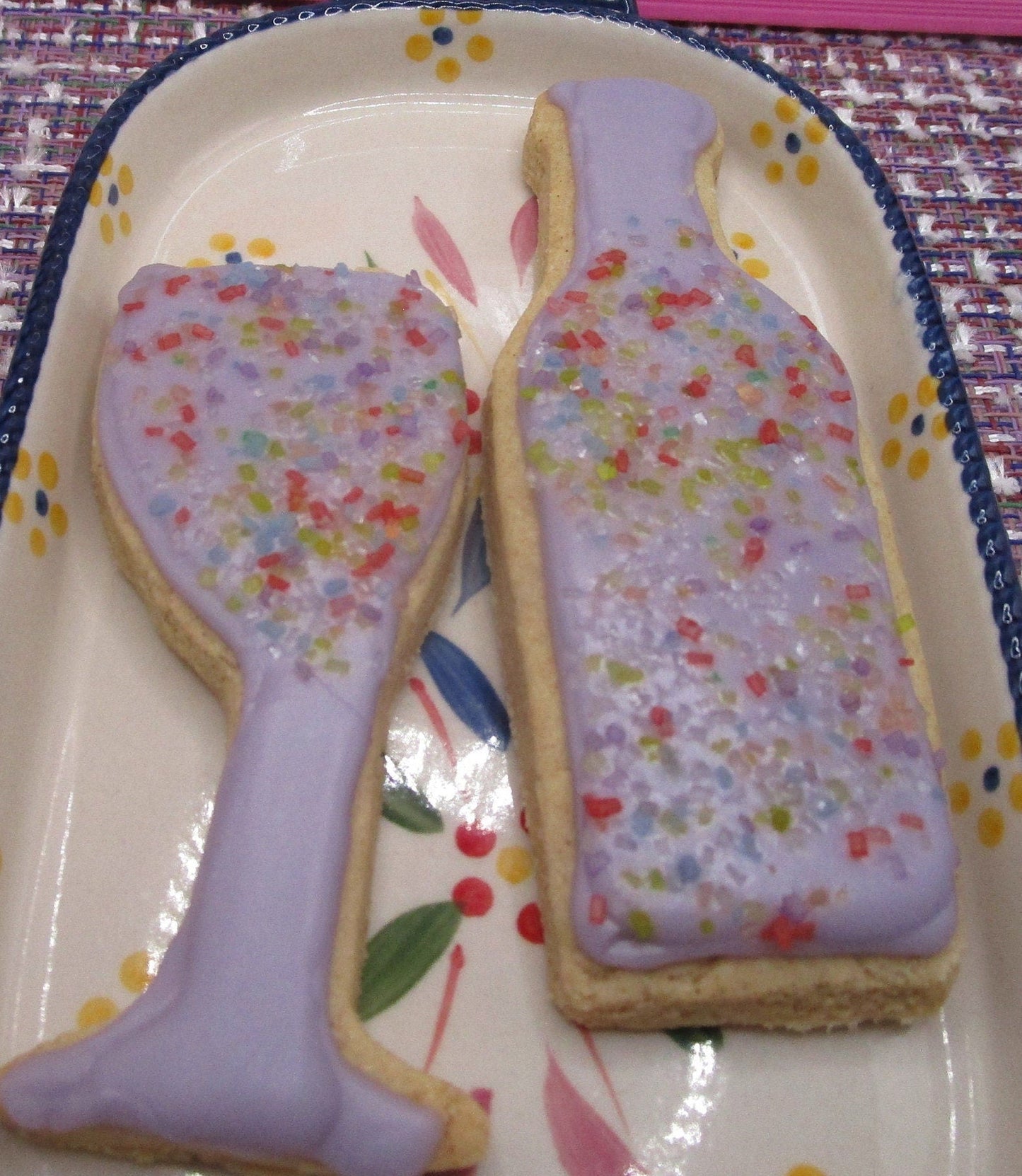 Elegantes Galletas de Azúcar Glaseadas Sin Gluten - Veganas y Amigables con Alergias