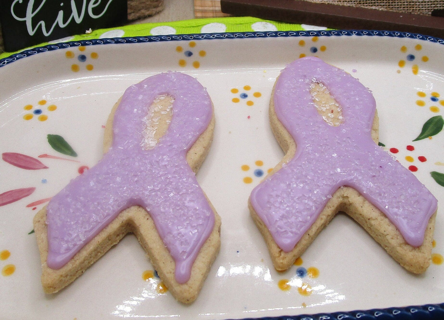 Biscuits en forme de ruban de sensibilisation sans gluten - Végétalien et sans noix
